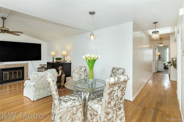 6613 Hearthstone Court 83, West Bloomfield Charter Township, MI 48322