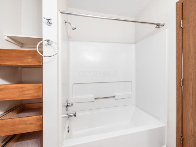 1108 Arbor Oaks Lane, Galloway, OH 43119