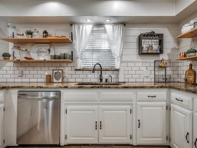 3104 N Briarwood Avenue, Bethany, OK 73008