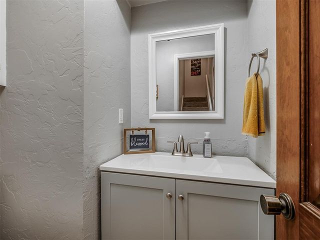 3104 N Briarwood Avenue, Bethany, OK 73008