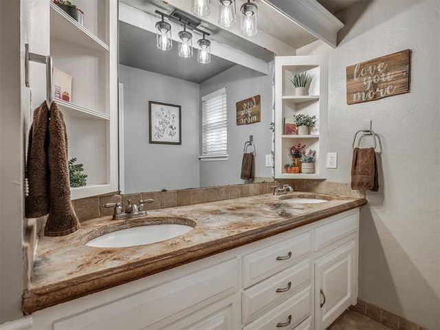 3104 N Briarwood Avenue, Bethany, OK 73008