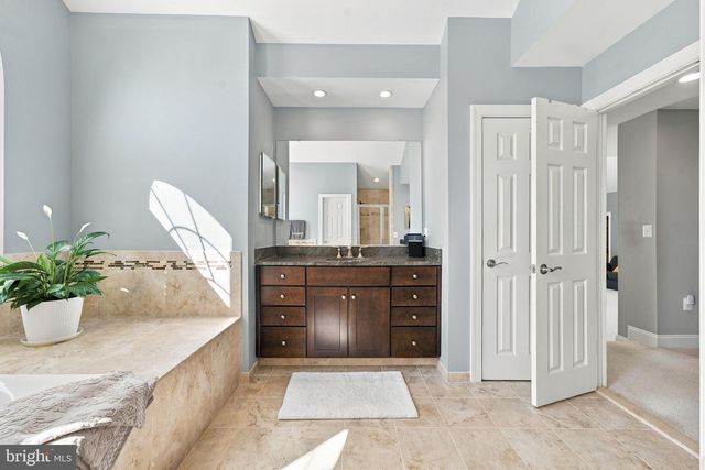 17351 HARMONY VISTA DR, Hamilton, VA 20158