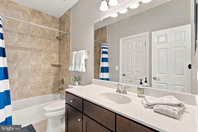 17351 HARMONY VISTA DR, Hamilton, VA 20158