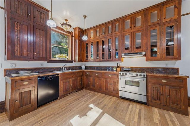 405 S Pine St, Nevada City, CA 95959
