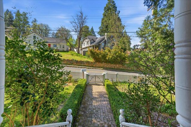 405 S Pine St, Nevada City, CA 95959