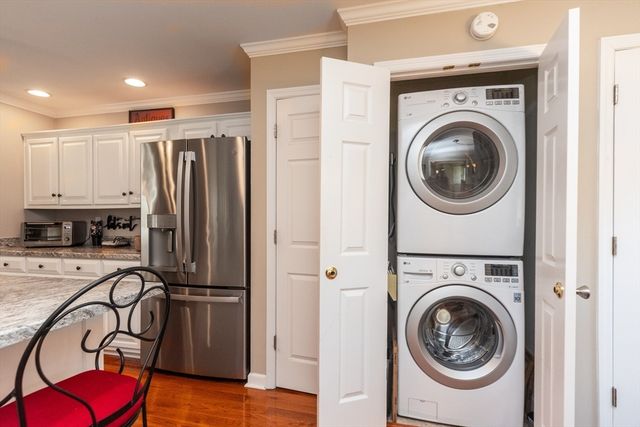 43 Fieldstone Circle, Bridgewater, MA 02324
