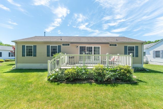 43 Fieldstone Circle, Bridgewater, MA 02324
