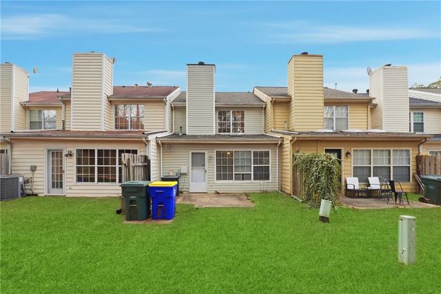 2090 Fairways NW Court, Kennesaw, GA 30144