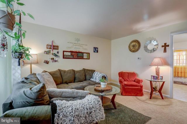 2-10 MEADOW VIEW DR, Leola, PA 17540