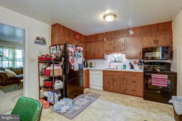 2-10 MEADOW VIEW DR, Leola, PA 17540