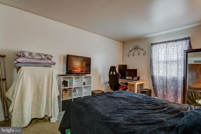 2-10 MEADOW VIEW DR, Leola, PA 17540