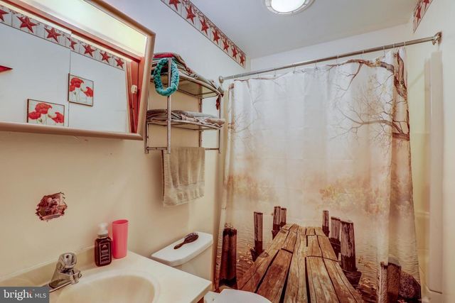 2-10 MEADOW VIEW DR, Leola, PA 17540