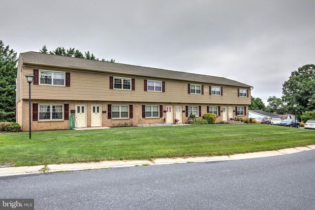 2-10 MEADOW VIEW DR, Leola, PA 17540