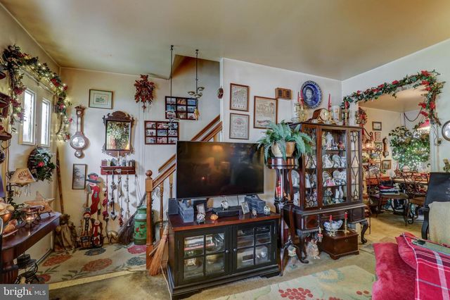 2-10 MEADOW VIEW DR, Leola, PA 17540