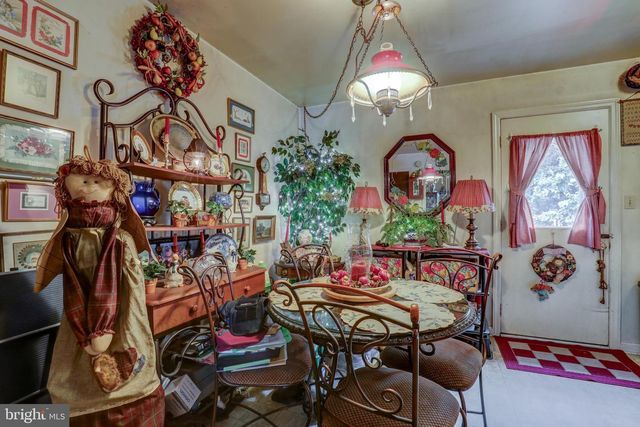 2-10 MEADOW VIEW DR, Leola, PA 17540