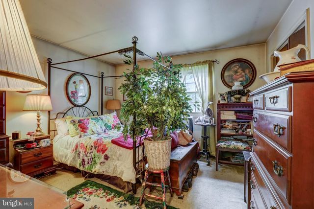 2-10 MEADOW VIEW DR, Leola, PA 17540