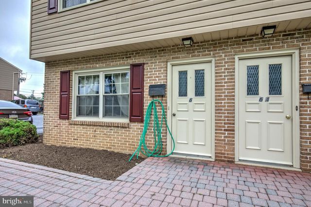 2-10 MEADOW VIEW DR, Leola, PA 17540