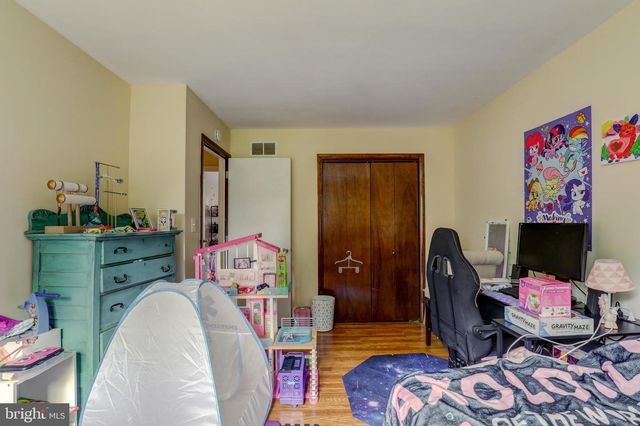 2-10 MEADOW VIEW DR, Leola, PA 17540