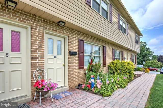 2-10 MEADOW VIEW DR, Leola, PA 17540