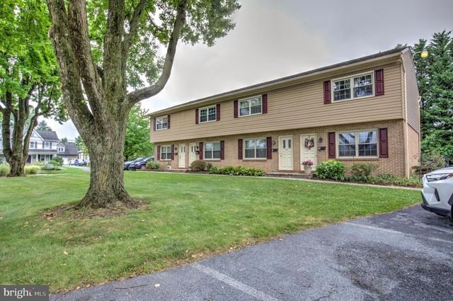 2-10 MEADOW VIEW DR, Leola, PA 17540