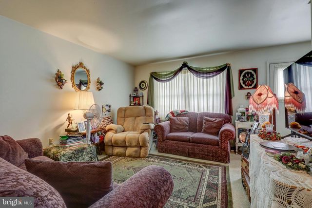 2-10 MEADOW VIEW DR, Leola, PA 17540