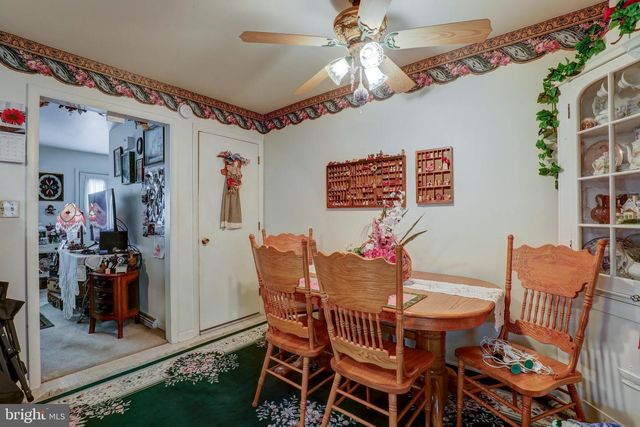 2-10 MEADOW VIEW DR, Leola, PA 17540