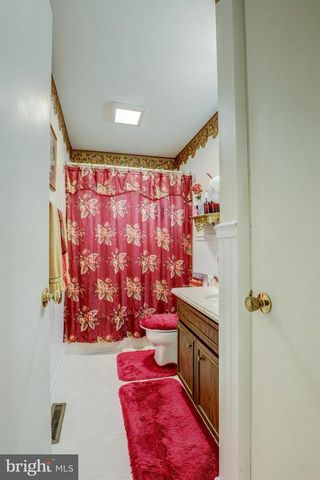 2-10 MEADOW VIEW DR, Leola, PA 17540