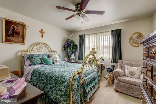 2-10 MEADOW VIEW DR, Leola, PA 17540