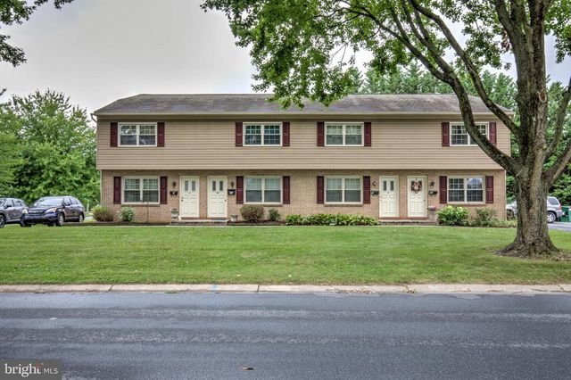 2-10 MEADOW VIEW DR, Leola, PA 17540