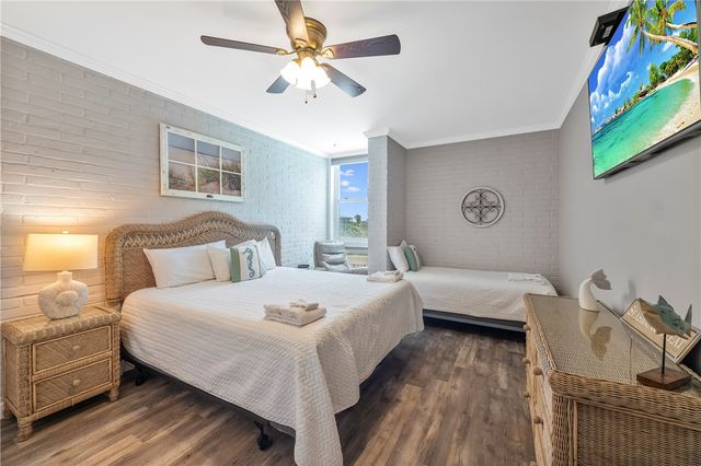 631 Channel View Dr 108, Port Aransas, TX 78373