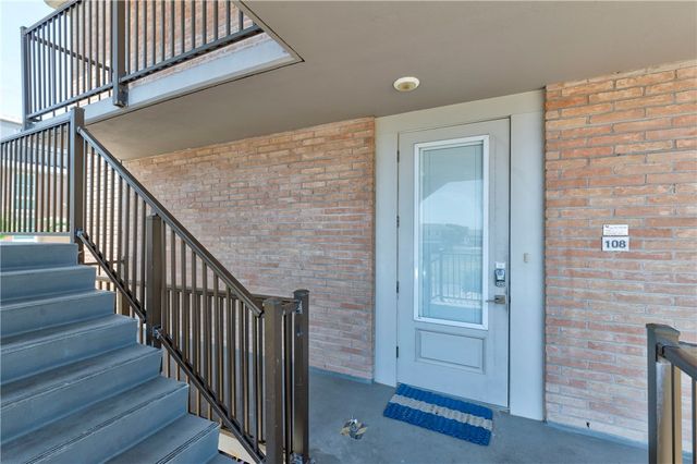 631 Channel View Dr 108, Port Aransas, TX 78373