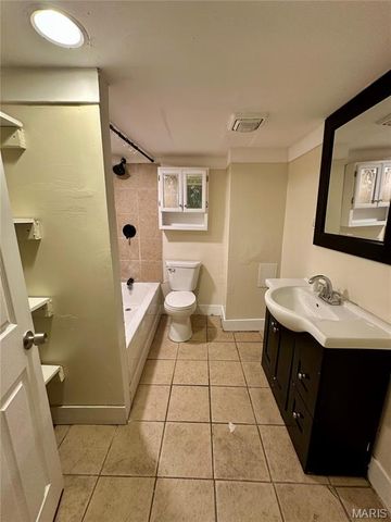 8201 Church Road, St Louis, MO 63147