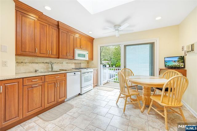 88 Ross Avenue, Emerson, NJ 07630