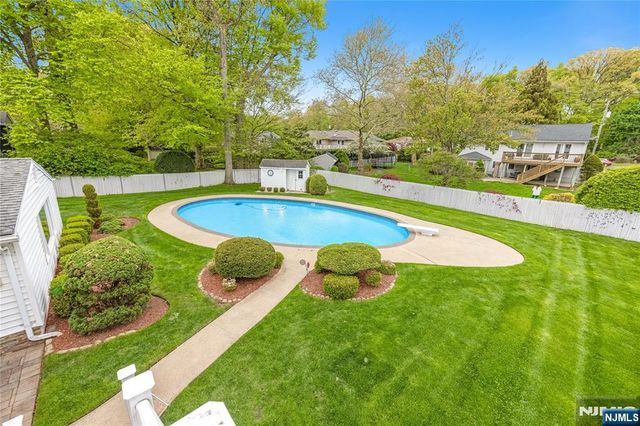 88 Ross Avenue, Emerson, NJ 07630