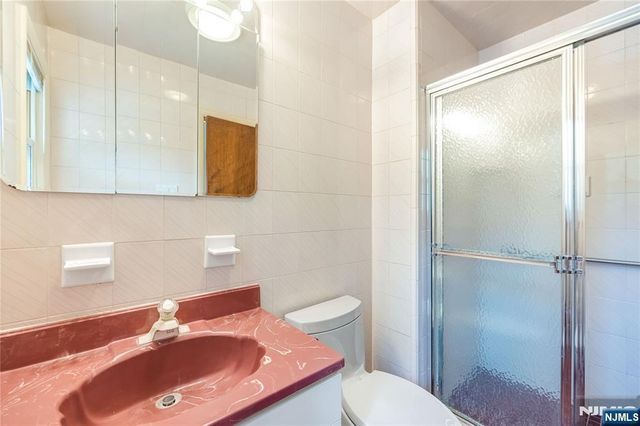 88 Ross Avenue, Emerson, NJ 07630