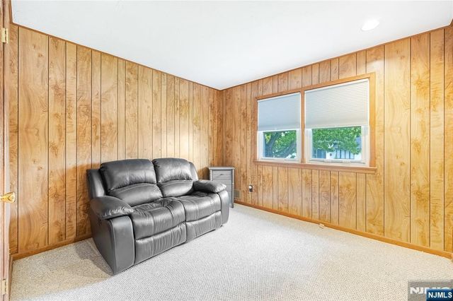 88 Ross Avenue, Emerson, NJ 07630
