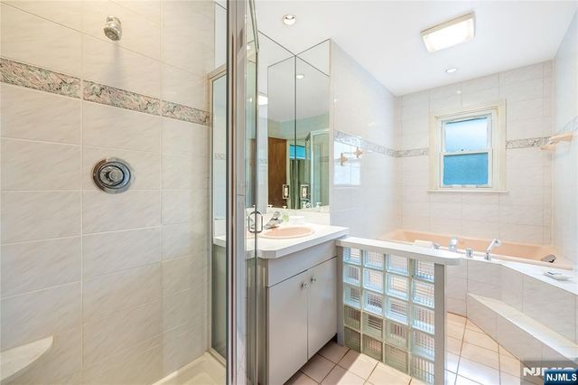88 Ross Avenue, Emerson, NJ 07630