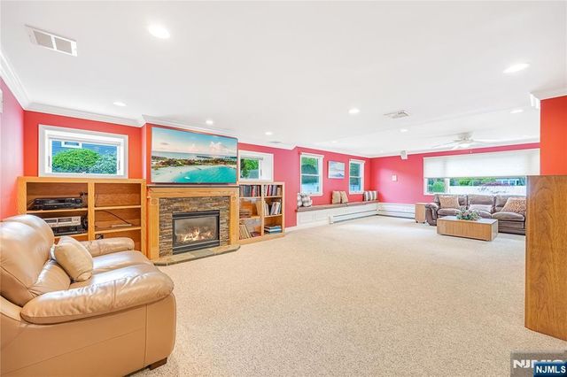 88 Ross Avenue, Emerson, NJ 07630
