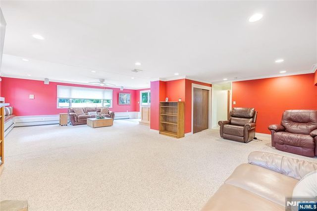 88 Ross Avenue, Emerson, NJ 07630