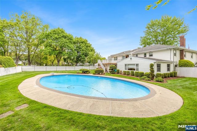 88 Ross Avenue, Emerson, NJ 07630
