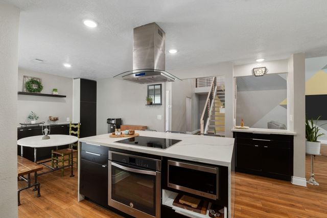 7615 Pine Hollow Drive, Humble, TX 77396