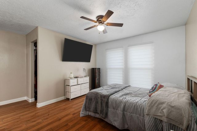 7615 Pine Hollow Drive, Humble, TX 77396