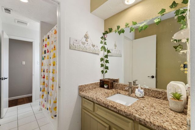 7615 Pine Hollow Drive, Humble, TX 77396