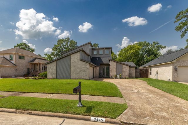 7615 Pine Hollow Drive, Humble, TX 77396