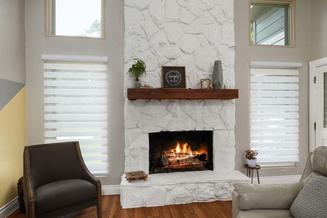 7615 Pine Hollow Drive, Humble, TX 77396