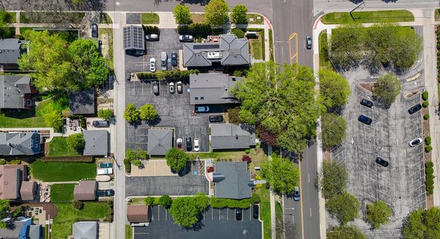 610 N Washington Street 2-1, Naperville, IL 60563