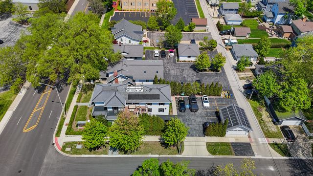 610 N Washington Street 2-1, Naperville, IL 60563