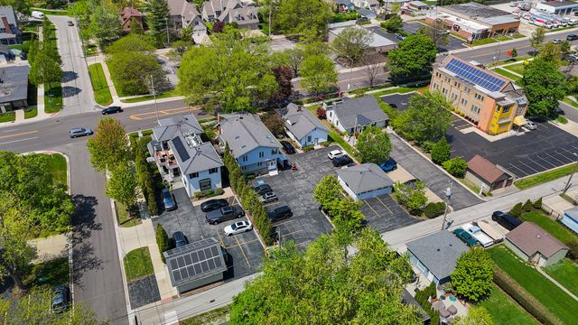 610 N Washington Street 2-1, Naperville, IL 60563