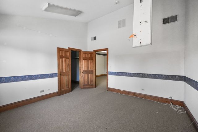 610 N Washington Street 2-1, Naperville, IL 60563