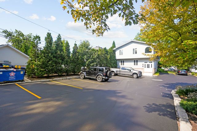 610 N Washington Street 2-1, Naperville, IL 60563